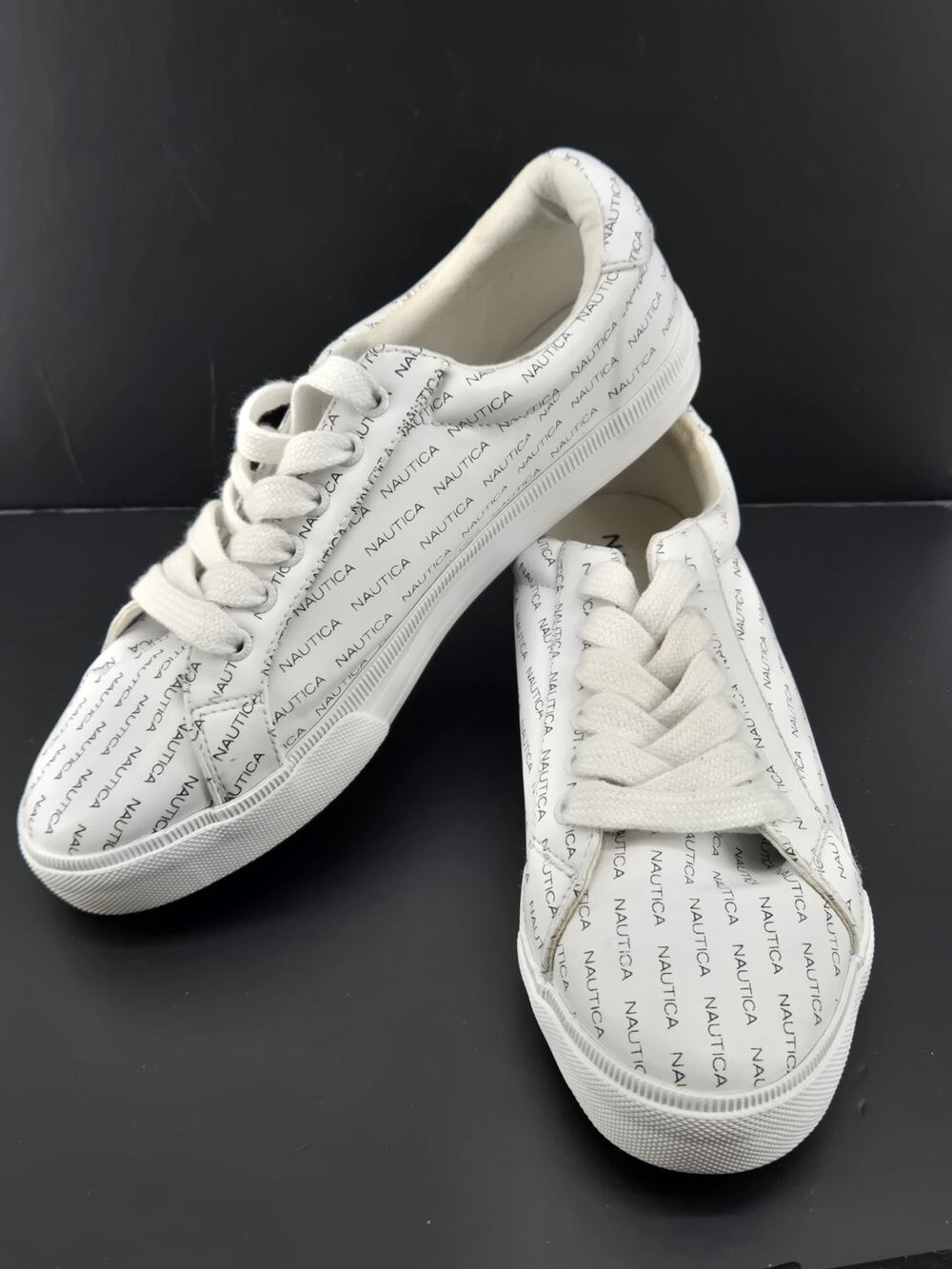 Nautica Calera Navy Logo Preppy White Low Top Faux Leather Sneaker Shoe Sz 7